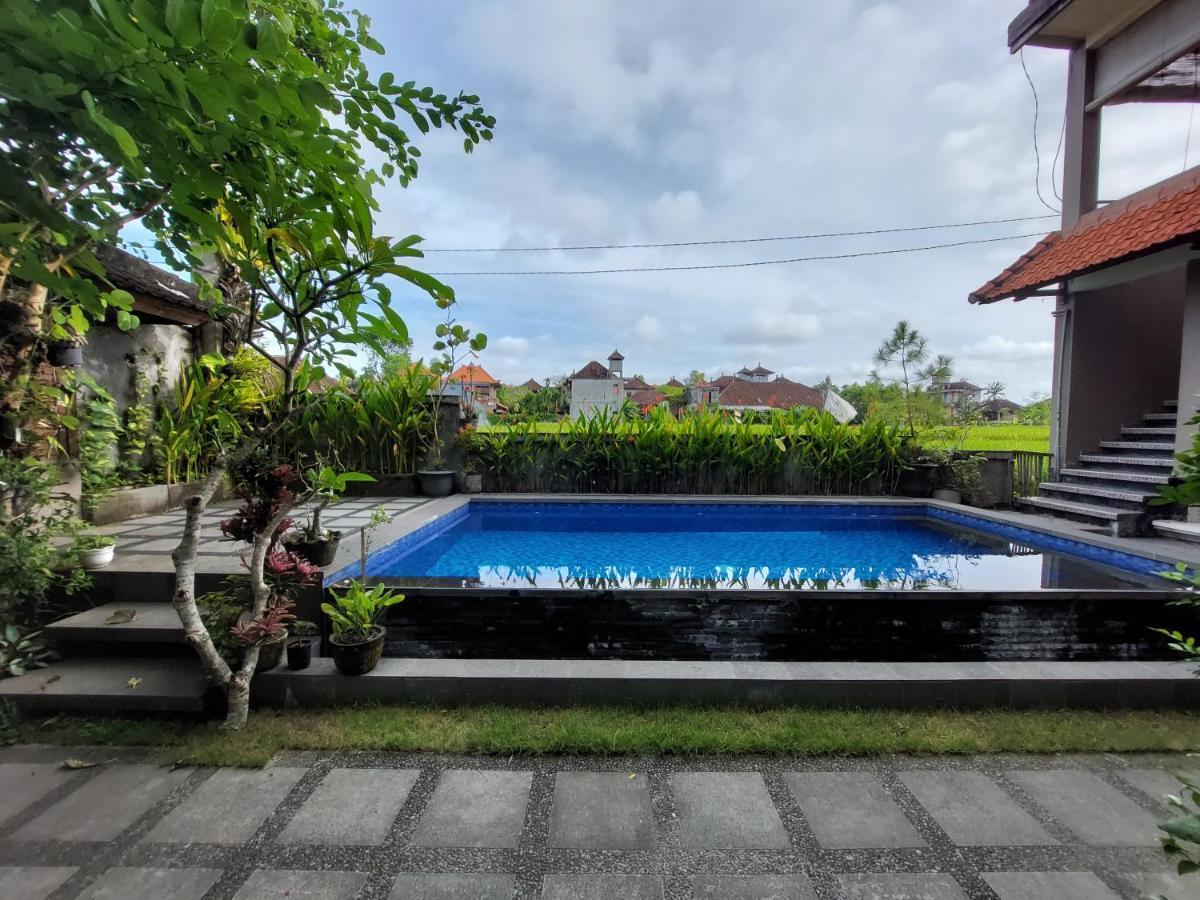 Gerhana Sari 2 Bungalows Ubud Esterno foto