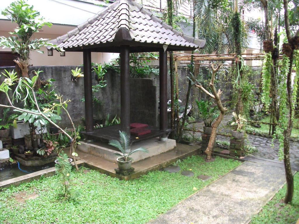 Gerhana Sari 2 Bungalows Ubud Esterno foto